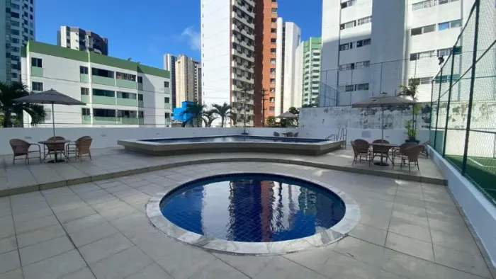 4 suites, porcelanato, 140m2, andar alto, armarios, prox praia de Piedade