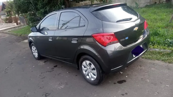 Chevrolet Onix Hatch LT 1.0 8V Flex Mec. 4P 2018