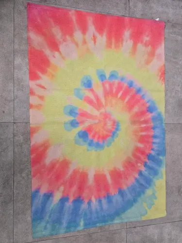 TAPETE 1 M X 1,50 M TO TIE DYE FOR tokstok 