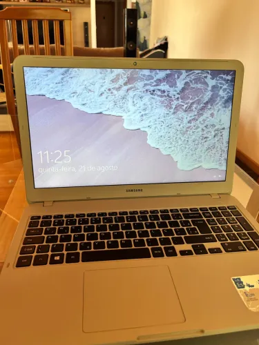 Notebook Samsung Essentials np350xaa