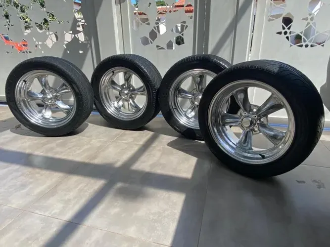 Rodas American Racing Torq Thrust Polida VN 515 Aro 17''x 7" / Furação 5x114. / Off-set
