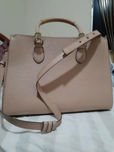 Bolsa de Ombro Elegante Schutz Grande
