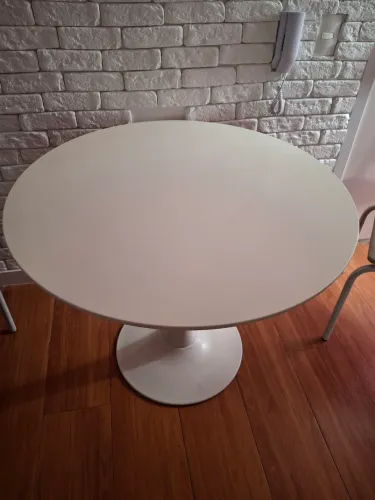 Mesa tulipa branca 90cm