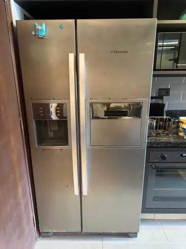Geladeira side by side Electrolux