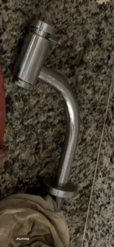 Torneira De Mesa Bica Baixa Cromada Celite