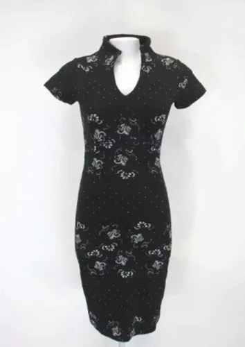 Vestido Preto Gola Japonesa