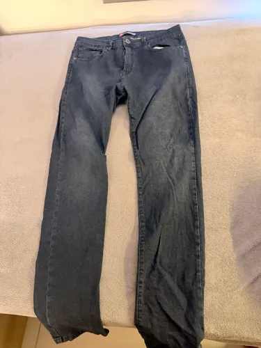 Calça Jeans Azul Escura Rabbitohs