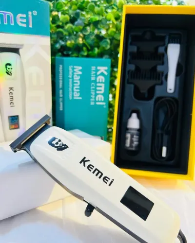 Máquina de Cortar Cabelo Kemei Profissional