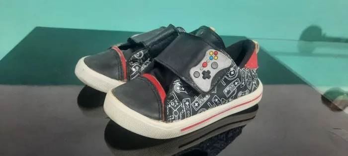 Tênis gamer - Tamanho 26