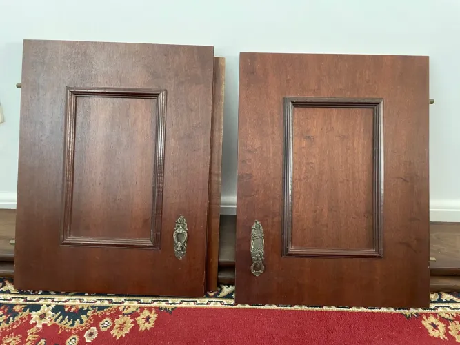 Duas portas de Imbuia madeira de qualidade