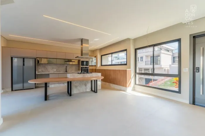 Casa no Condomínio Park Boulevard, 03 suítes, 04 Vagas, Terreno, Cascatinha, Curitiba