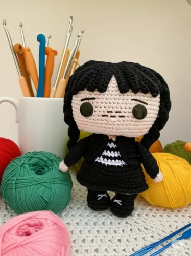 Wandinha amigurumi