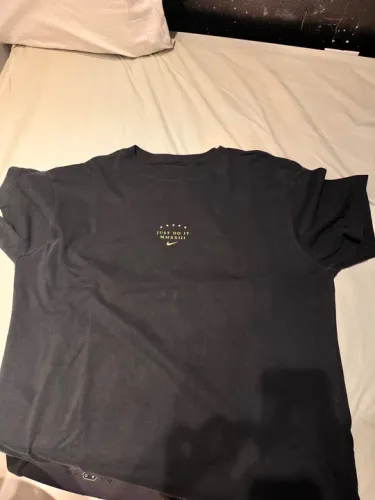 Camiseta Nike Just Do It MMXXIII