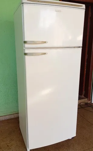 Geladeira Dako 380L