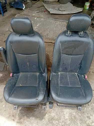 Bancos Dianteiros Nissan Grand Livina Sl 1.8 2012 Preto
