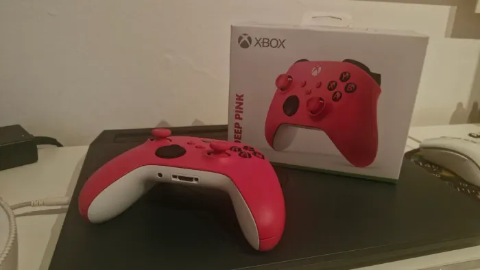 XBOX deep pink