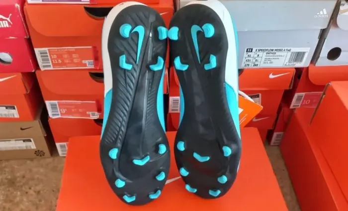 Chuteira Nike phantom gt de campo original numeração 38/39