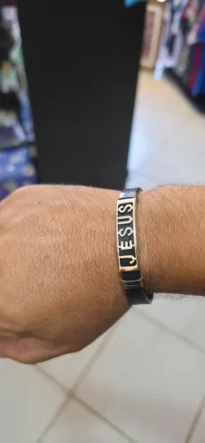 Pulseira Jesus em Silicone e Placa de Metal Unissex - Nova