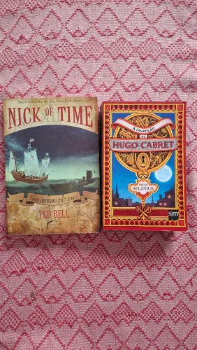 2 livros: UMA AVENTURA PELO TEMPO. A INVENÇÃO DE HUGO CABRET.
