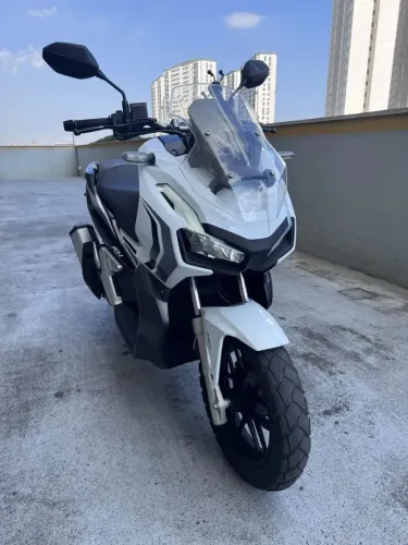Honda adv