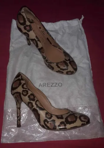 Sapato Arezzo oncinha 34