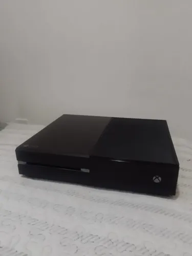 Xbox One 500GB usado sem controle