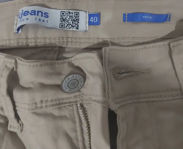 Calça Reta Número 40; Apenas 50$