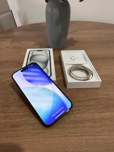 IPHONE 15 - 128 GB