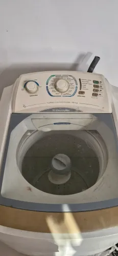 Máquina de lavar Electrolux 10kg