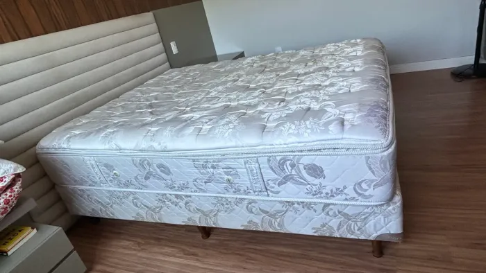 Cama Queen