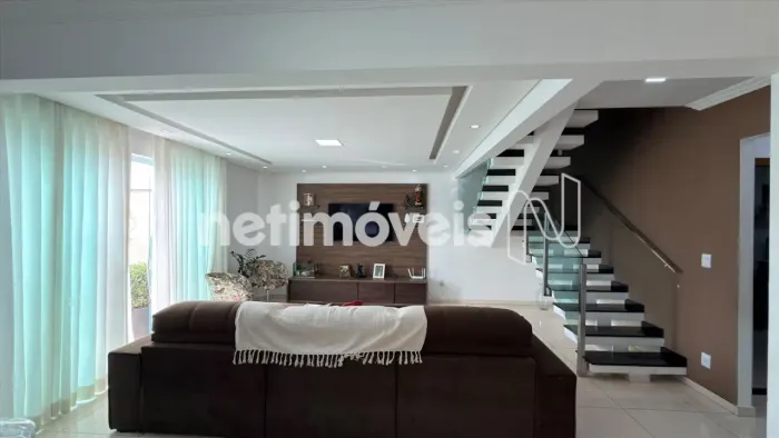 Casa 4 quartos no Coqueiros
