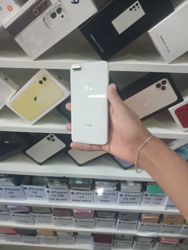 IPHONE 8 PLUS
