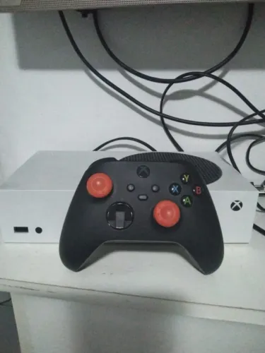 xbox serie s bem conservado 2 controle