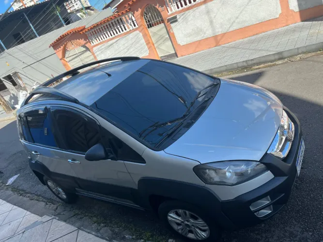 Fiat Idea Adv./ Adv.lock.dualogic 1.8 Flex 5P 2013