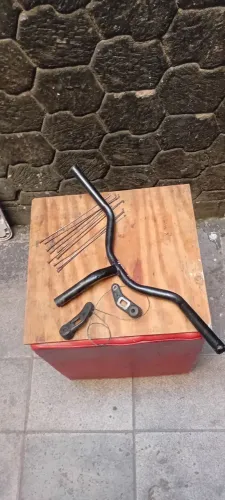 Sucatinhas de bicicleta tudo por 12