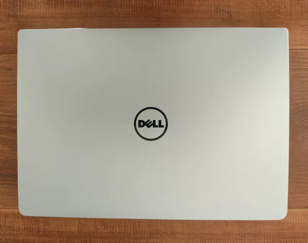 Notebook DELL Inspirion P74G