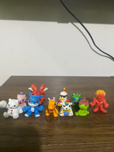 Digimon 12 minis figuras