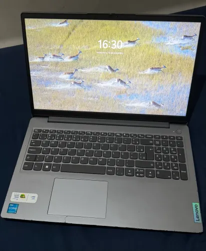 Lenovo IdeaPad 3 i3 11ª Geração | SSD 256GB | 15,6