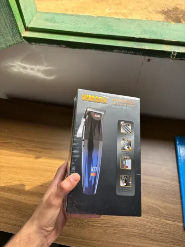 Kit Barbearia máquina, tesoura e utensílios