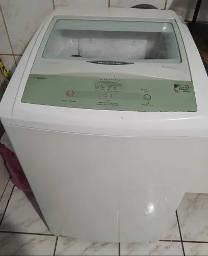 Vendo máquina marca Brastemp 6kg funcionando perfeitamente