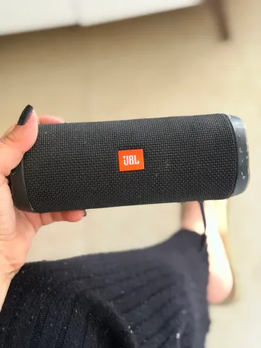 JBL flip 4 