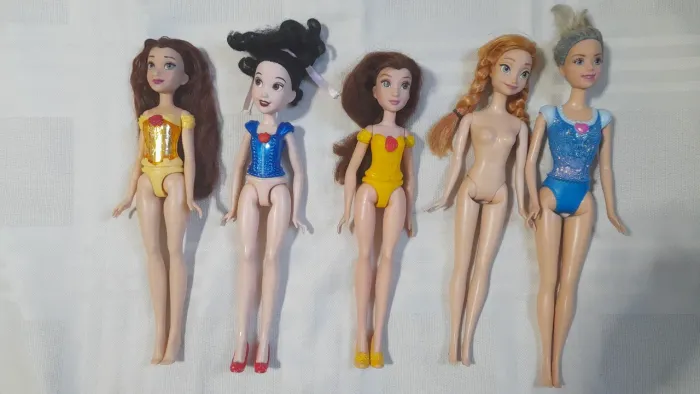 Lote bonecas princesas para restaurar 