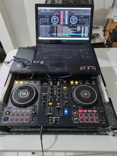 DDJ 400 + CASE