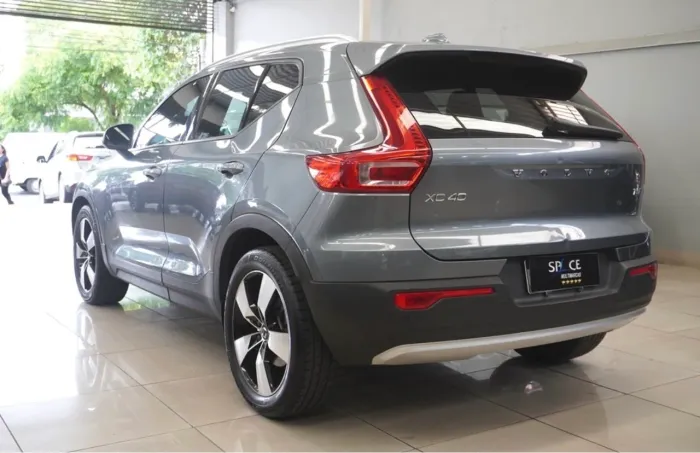 Volvo XC40 T-5 Momentum 2.0 252cv AWD 2018