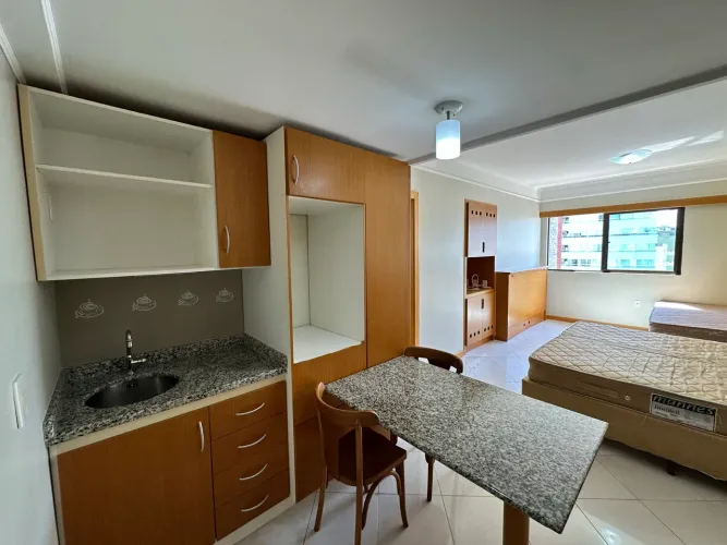 Apartamento de 01 Dormitório a venda no Centro de Balneário Camboriú 