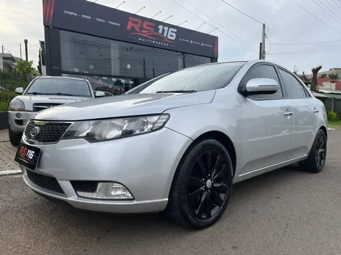 Kia Motors Cerato 1.6 16V Aut. 2013