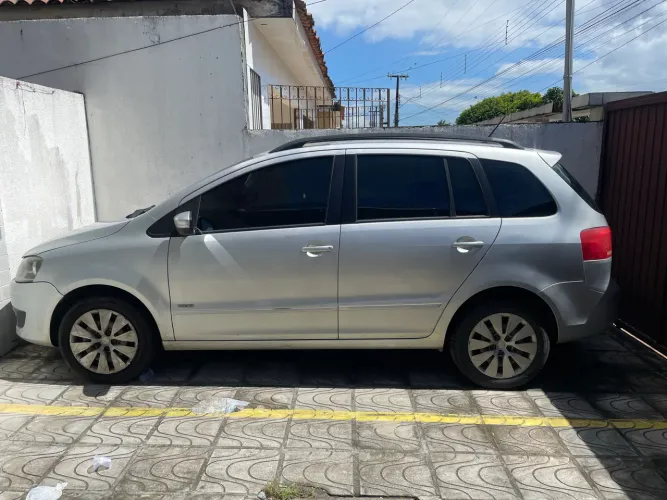 Volkswagen Spacefox 1.6/ 1.6 Trend Total Flex 8V 5P 2013