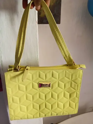 Bolsa couro fino 