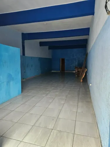 Lojal para aluguel tem 99 metros quadrados em Parada 40 - São Gonçalo - RJ