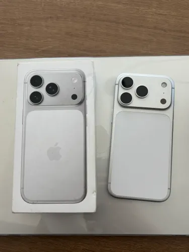 iPhone 17 pro 256GB branco impecável